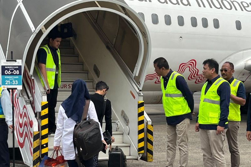 garuda-buka-penerbangan-via-halim-menuju-tiga-kota-di-indonesia