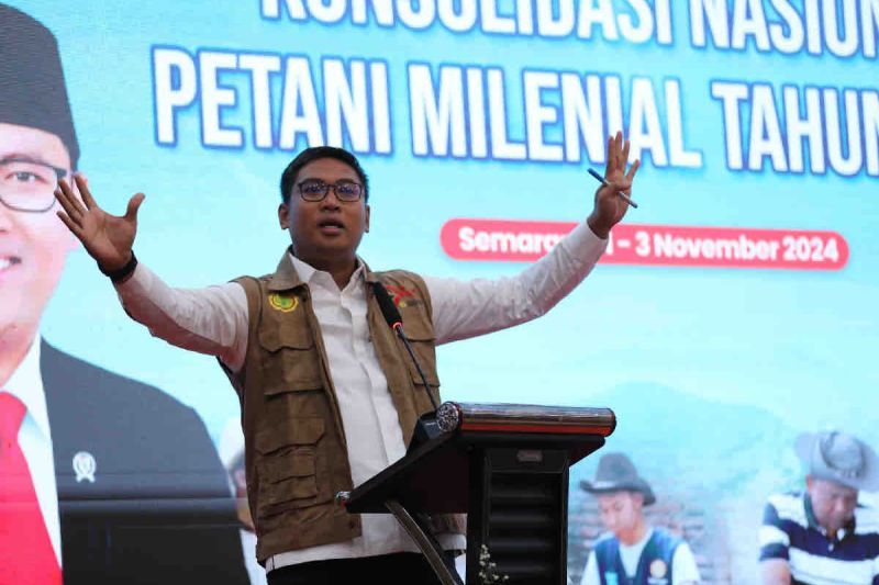 wamentan-sudaryono-dinobatkan-menjadi-bapak-pembina-petani-milenial