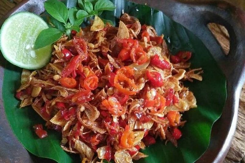 pedas-dan-renyah-ini-resep-sambal-embe-khas-bali