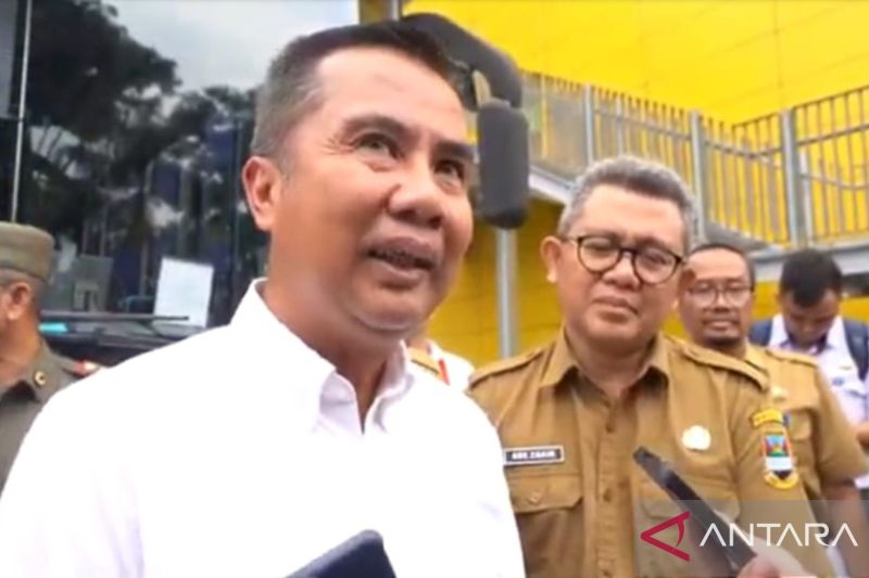 kepala-daerah-jabar-bandung-raya-uji-coba-bus-matangkan-rencana-brt