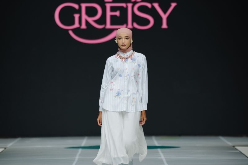 Greisy luncurkan koleksi feminin elegan melalui Sweet Ribbon Flowers