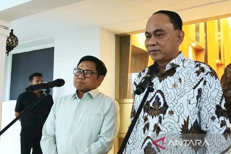 budi-arie-paparkan-12-program-prioritas-kemenkop-untuk-2025