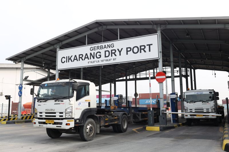 cikarang-dry-port-jababeka-fasilitasi-ekspor-perdana-mobil-chery