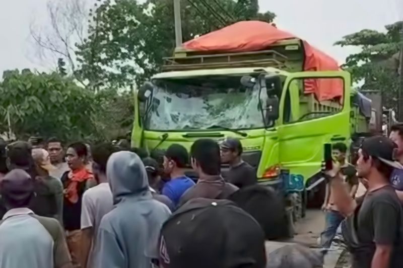 polisi-tangkap-sopir-truk-tanah-yang-sebabkan-kecelakaan-di-tangerang