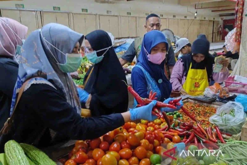 bapanas-pastikan-jaga-keamanan-pangan-untuk-kesehatan-masyarakat