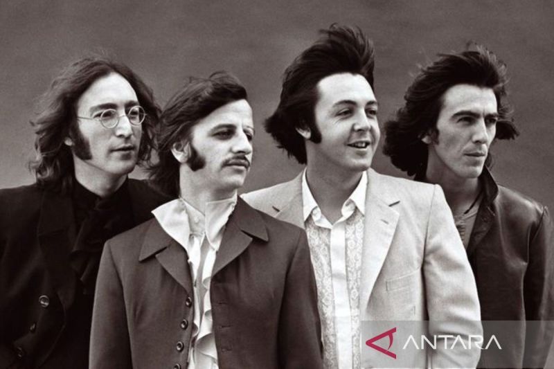 Lirik lagu "Yesterday" oleh The Beatles