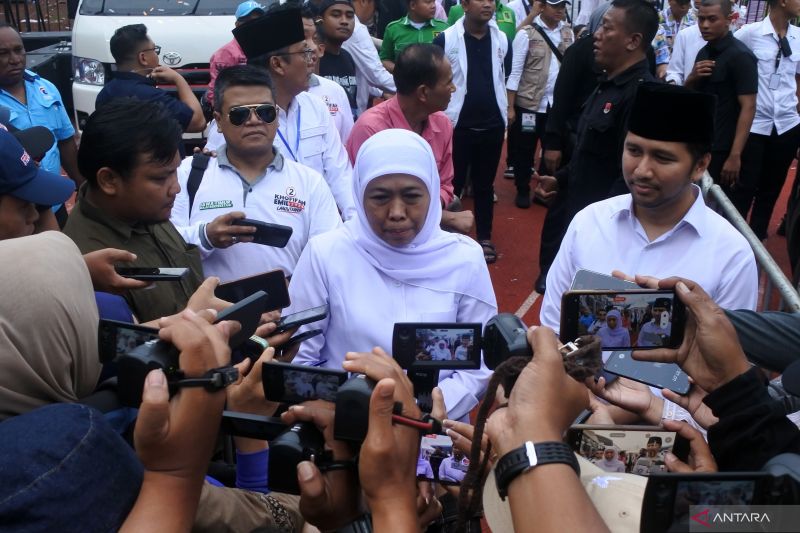 Khofifah paparkan capaian investasi hingga turunnya kemiskinan 