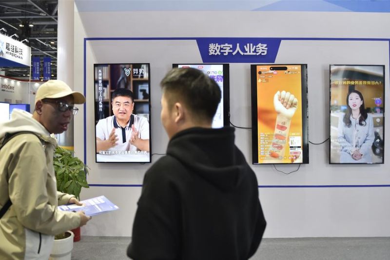 Livestreamer AI jadi penolong kontroversial belanja daring China