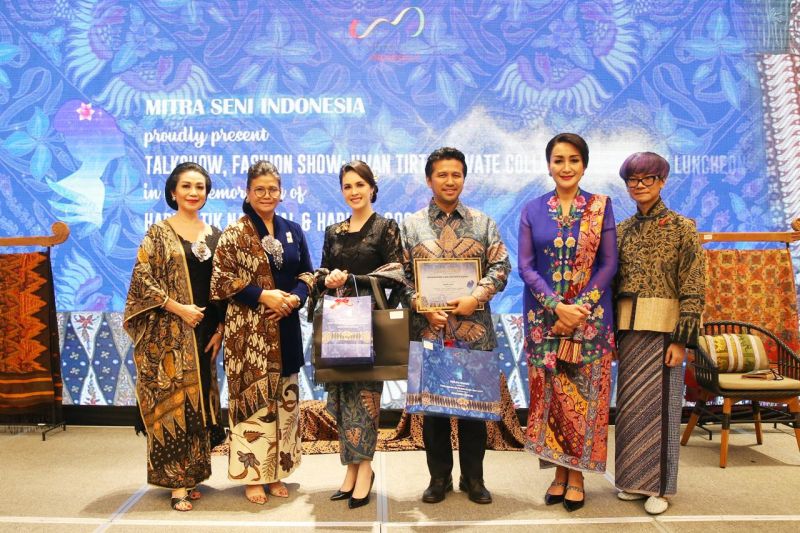 Mitra Seni Indonesia galang dana bagi perajin batik dan "mbok gendong"