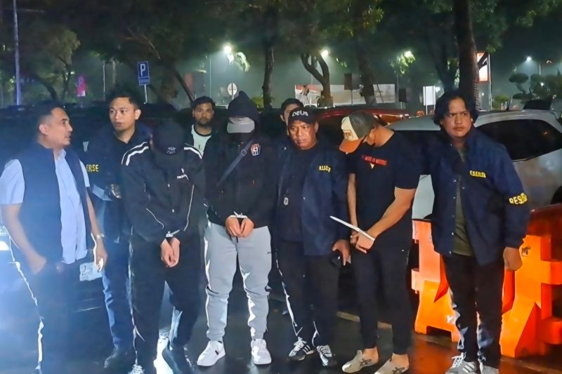 polisi-tetapkan-22-tersangka-dalam-kasus-judol-libatkan-oknum-komdigi