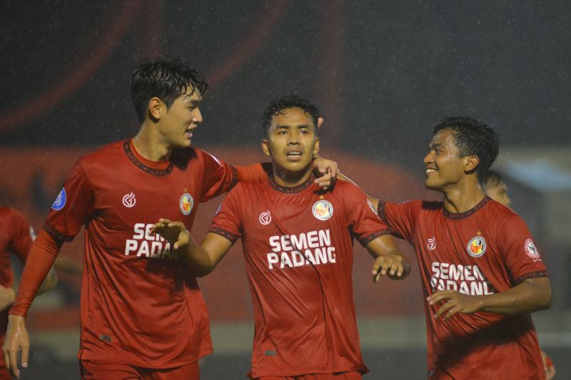 Semen Padang bermain imbang 2-2 lawan Polis Diraja Malaysia FC