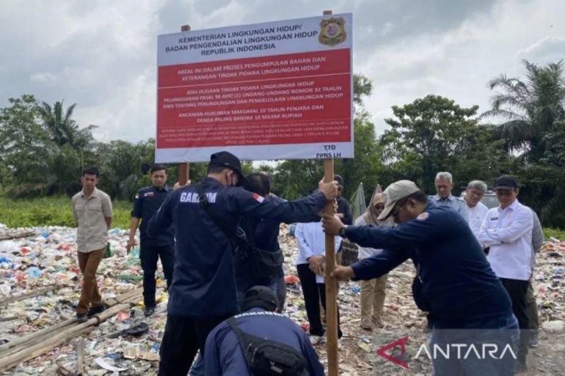 Menteri LH sidak TPS ilegal di Kampar Riau