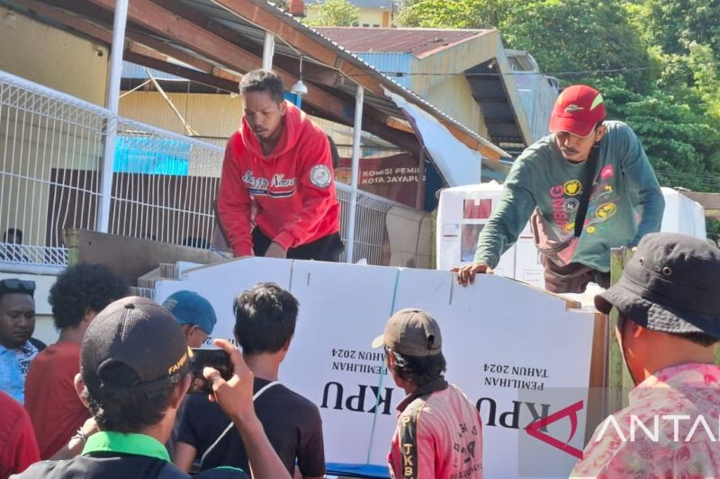 KPU Kota Jayapura distribusikan 66 kotak suara ke Distrik Muara Tami