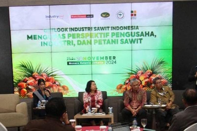 kementan-perlu-kerja-sama-strategis-tingkatkan-industri-kelapa-sawit