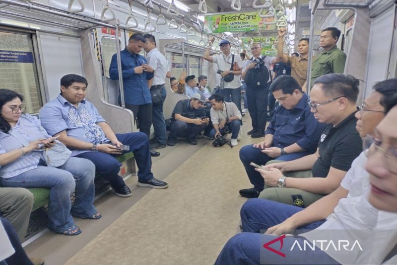 menteri-pkp-usulkan-krl-ekspres-untuk-pekerja-tinggal-di-luar-jakarta