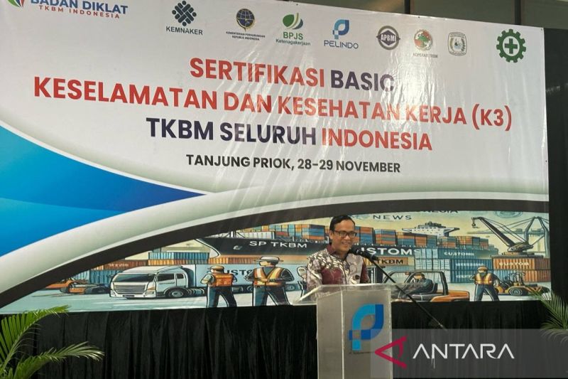 wamenaker-dukung-pelatihan-k3-bagi-pekerja-tkbm