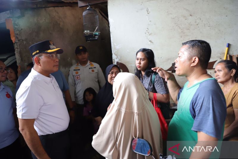 Jakpus tata flyover kolong jembatan Tomang sebelum lakukan relokasi