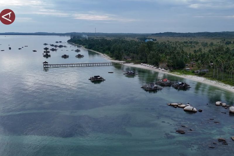 mengenal-desa-wisata-dengan-pasir-putih-dan-istana-sampah-di-bintan