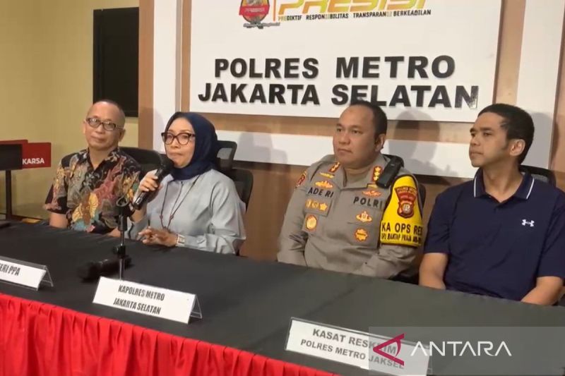 Kriminal sepekan, praperadilan Firli ditunda dan anak bunuh ayah-nenek