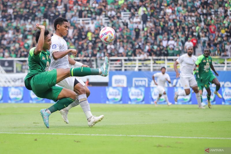 JADWAL LIGA 1 INDONESIA: TERSAJINYA DERBI JATIM, PERSIB JAMU PSS PERSEBAYA KALAHKAN AREMA FC 071224 RZL 7