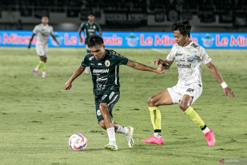 Persib Bandung umumkan berpisah dengan Edo Febriansah