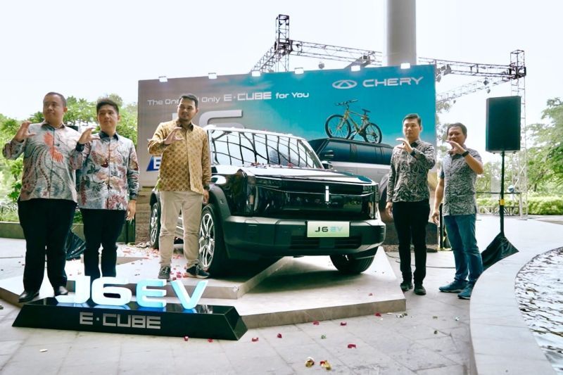 Chery Indonesia resmi luncurkan J6 di Surabaya 