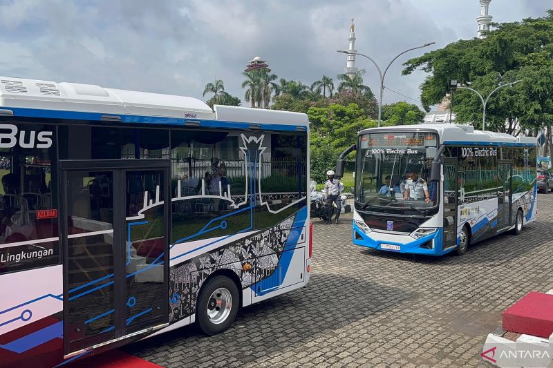 pemkab-bogor-operasikan-dua-bus-listrik-sentul-bojonggede-gratis