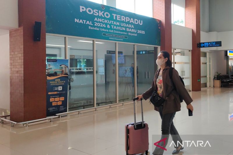 bandara-adi-soemarmo-membuka-posko-hadapi-lonjakan-penumpang