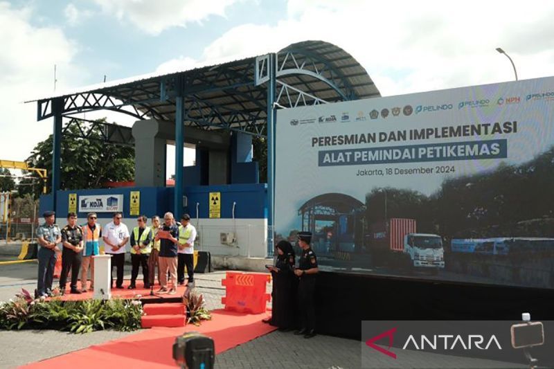 Bea Cukai Kementerian Keuangan Resmikan Pemberlakuan 10 Alat Pemindai Peti Kemas di Pelabuhan Tanjung Priok