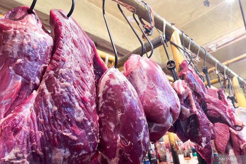 Harga pangan Sabtu mayoritas turun, daging sapi jadi Rp131.990 per kg