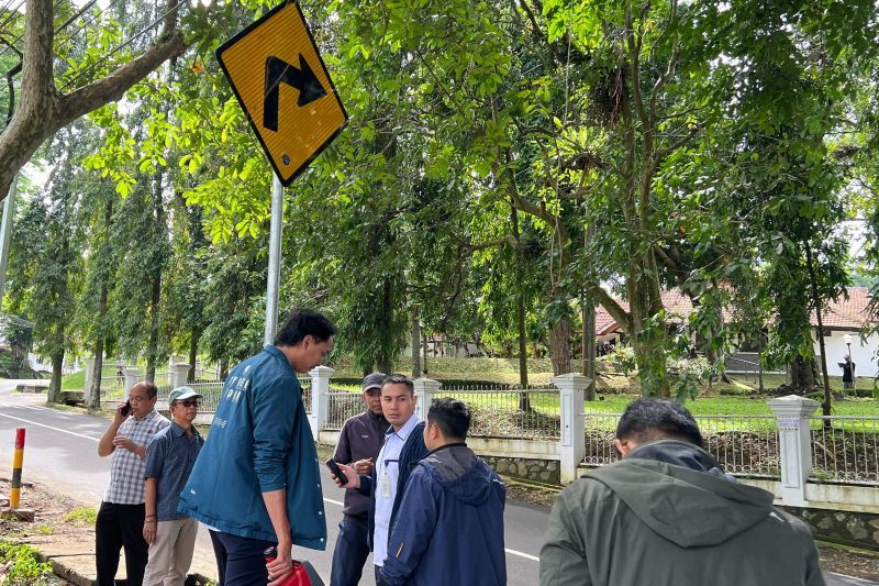 kemenhub-lengkapi-rambu-penerangan-jalan-jalur-alternatif-puncak