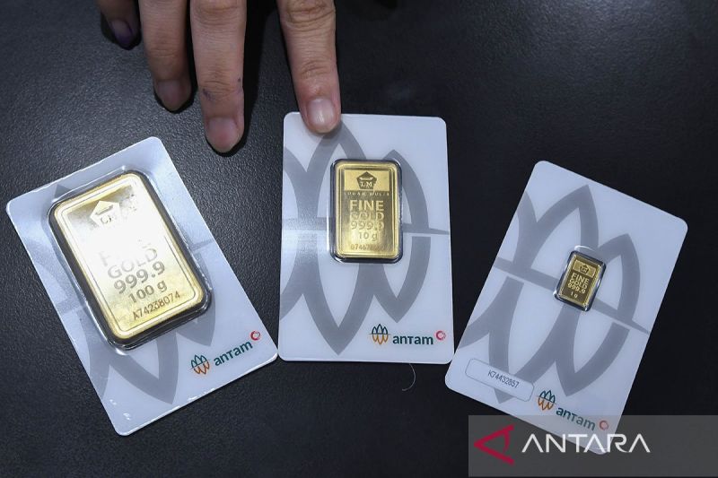 Harga emas Antam naik jadi Rp1,692 juta per gram 