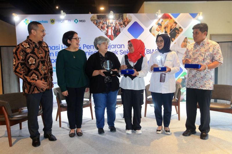 msd-hibah-100000-dolar-as-dukung-program-imunisasi-berbasis-sekolah