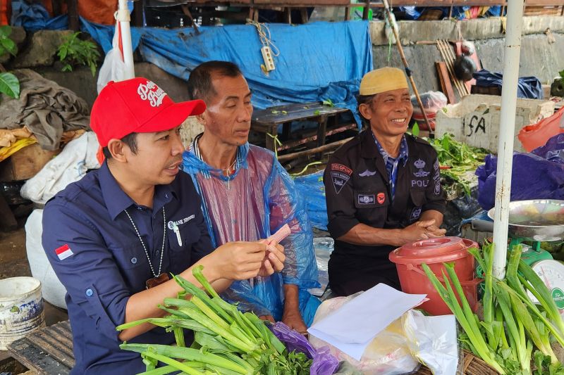 bi-sulsel-temukan-uang-palsu-saat-sosialisasi-di-pasar