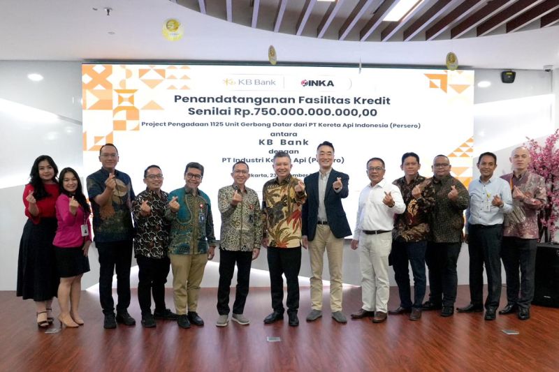 pt-inka-peroleh-pembiayaan-modal-kerja-rp750-miliar-dari-kb-bank