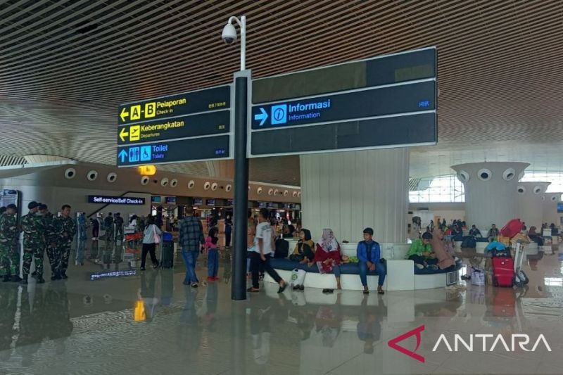 penumpang-pesawat-di-makassar-naik-31-persen-saat-libur-sekolah