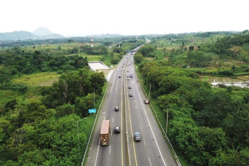 kecelakaan-di-tol-cipularang-jasa-marga-percepat-evakuasi-kendaraan