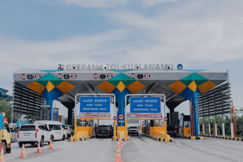 h3-natal-kendaraan-di-tol-regional-nusantara-naik