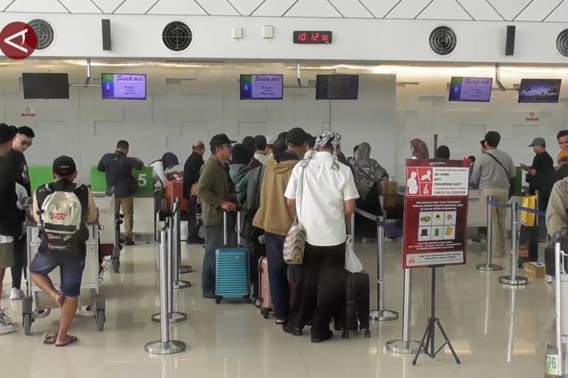 bandara-ahmad-yani-diprediksi-layani-115-ribu-orang-saat-libur-natal