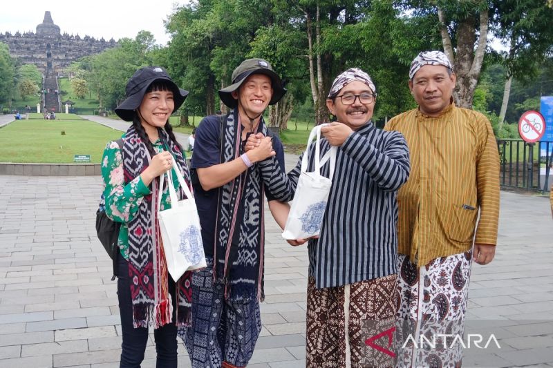 pengunjung-candi-borobudur-ditargetkan-mencapai-17-juta-pada-2025