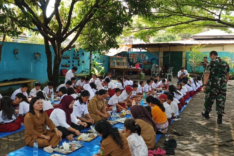 Kodam I BB: 650 siswa di Medan terima manfaat makan bergizi gratis