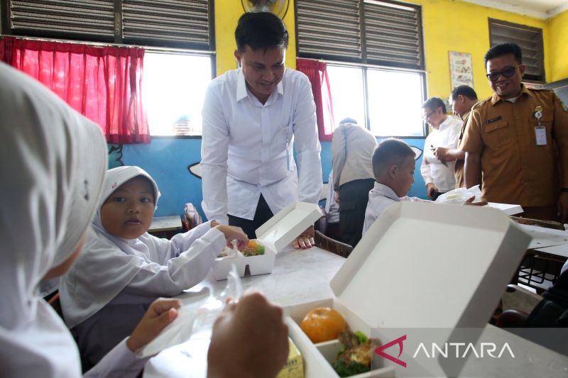 garuda-indonesia-dukung-program-makan-bergizi-gratis