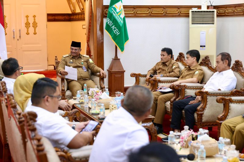 pj-gubernur-kadin-harus-bantu-hidupkan-sektor-industri-di-aceh