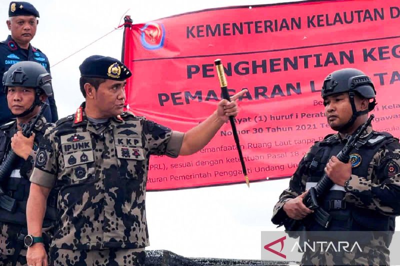 kemarin-penyegelan-pagar-laut-3016-km-hingga-merger-garuda-pelita