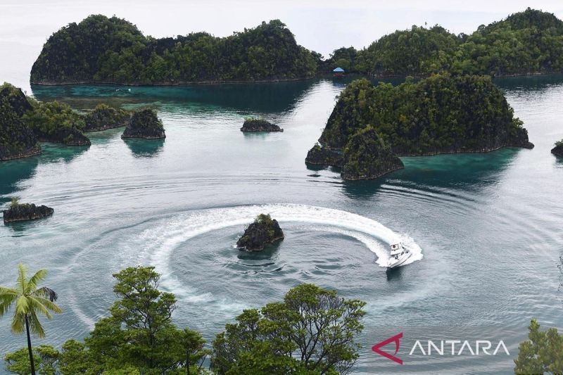 pt-gag-nikel-hentikan-sementara-kegiatan-operasional-di-raja-ampat
