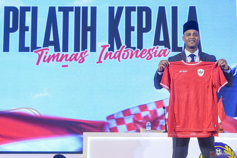 segini-gaji-patrick-kluivert-sebagai-pelatih-timnas-indonesia