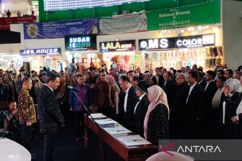 menteri-umkm-pelantikan-di-pasar-tanah-abang-agar-dekat-dengan-publik