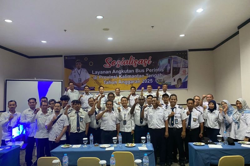 Peringati Bulan K3 Nasional, DAMRI Palangkaraya Sosialisasi SPM Perintis dan Pelatihan Service Excellent Berkeselamatan