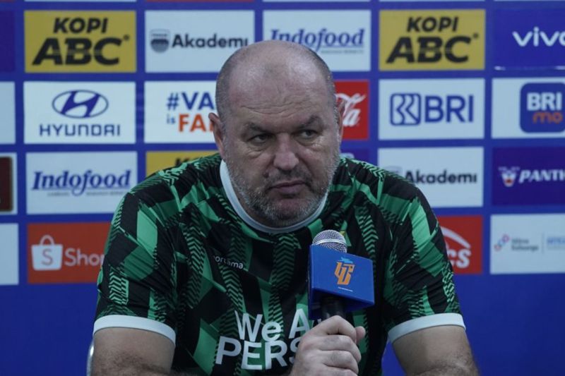 BOJAN HODAK SEBUT PERSIB BANDUNG TAK AKAN MUDAH KALAHKAN PSS SLEMAN BOJAN DEWA PRESKON 16012025 BAR 570FC09BF2 2