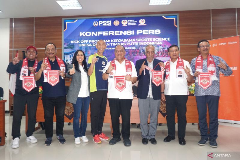 PSSI GANDENG UNESA KEMBANGKAN SEPAK BOLA WANITA MELALUI SPORT SCIENCE PSSI UNESA
